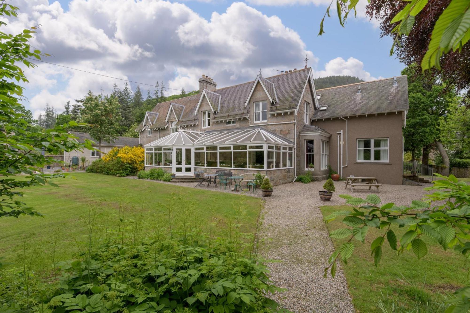 No 45, Ballater Exteriör bild